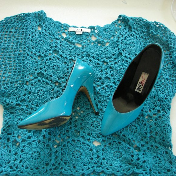 Turq Crochet Floral Short Sleeve Top Open Weave - Picture 14 of 14